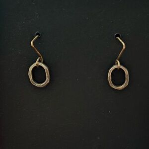 Artisan Saundra Messinger Sterling Silver Earrings - Elegant, Geometric, Classic